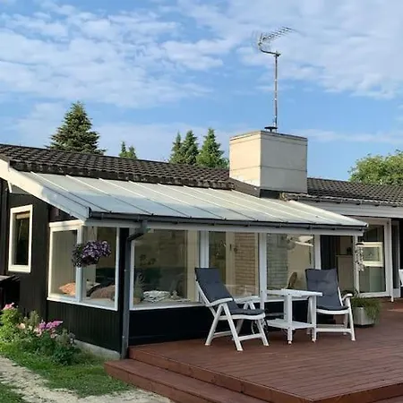 Holiday home Nyistandsat I Hornbaek,taet Pa Vand Og By