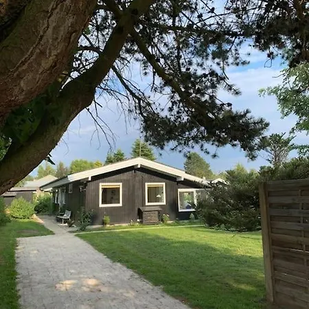 Nyistandsat I Hornbaek,taet Pa Vand Og By 펜션