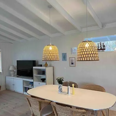 Holiday home Nyistandsat I Hornbaek,taet Pa Vand Og By