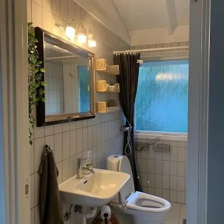 Nyistandsat I Hornbaek,taet Pa Vand Og By Hornbaek